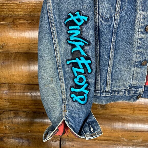 Vintage Levi's 46 Jean Denim Trucker Jacket 80's Band Patches Pins - Picture 3 of 14